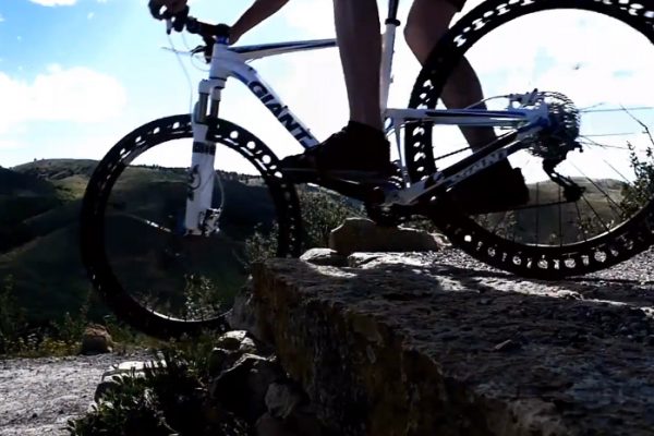 Pneumatiky bez vzduchu, život bez problémov (skoro)