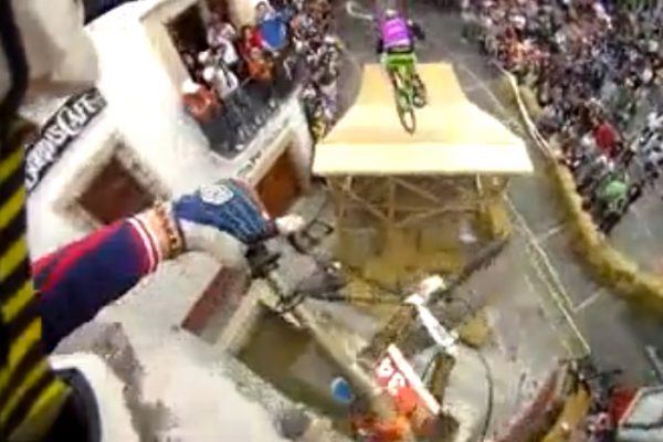Video: Brendan Fairclough na Downhill Taxco 2012