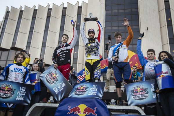 Filip Polc vyhral Red Bull Ride the Palace tesne nasledovaný Lukášom Učňom!
