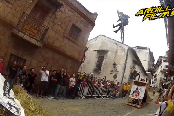 Video: Downhill Taxco 2012