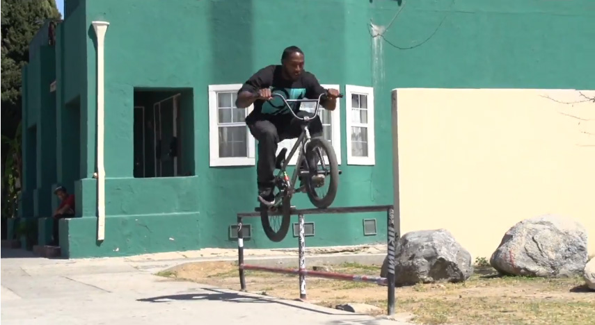 Gabe Brooks Vám naservíruje poriadnu porciu swagu