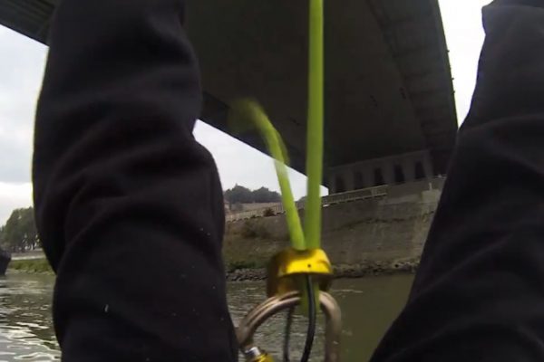 Video: Ukradli trofej Red Bull Film Your Ride!